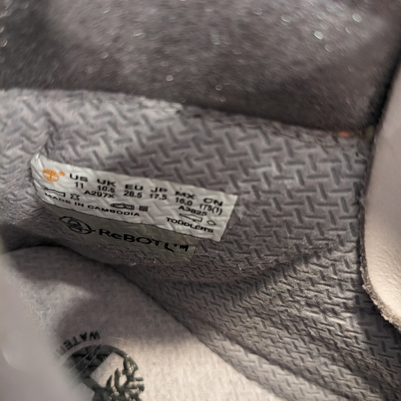 Cute Girls Timberland Waterproof Boots - Picture 8 of 8